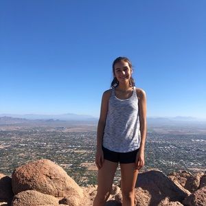 Meet your Posher, Amelia